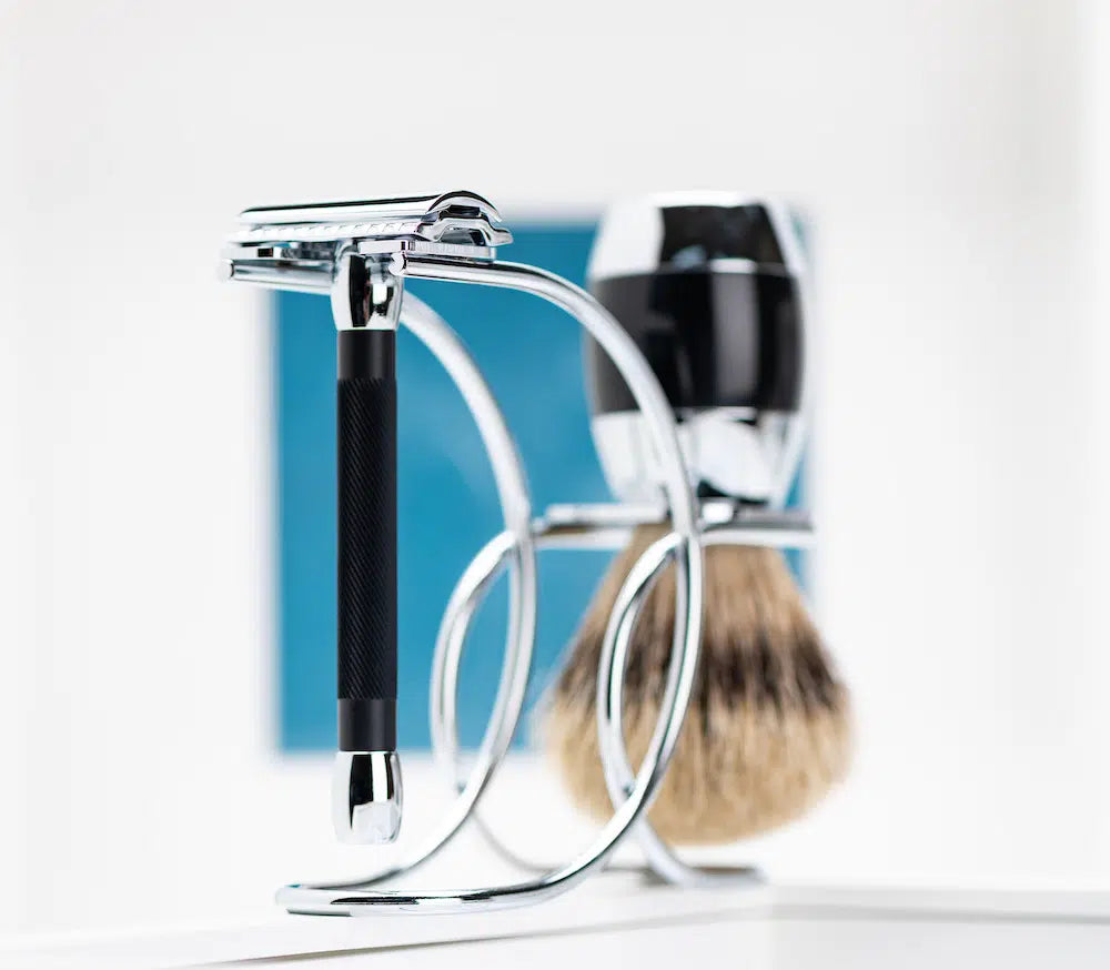 Safety razor on branded background